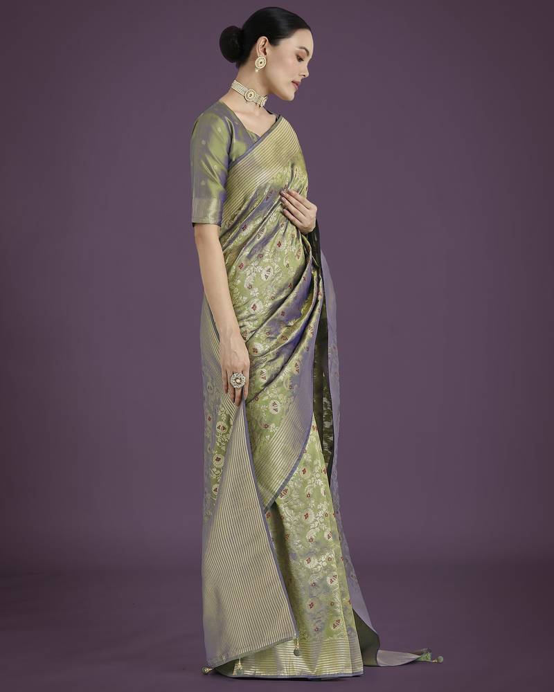 pista silk blend banarasi jacuard work saree with unstitched blouse piece