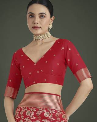 red silk blend banarasi jacuard work saree with unstitched blouse piece 5