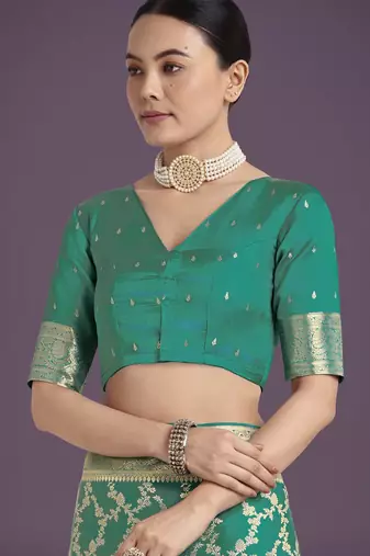 rama silk blend banarasi jacuard work saree with unstitched blouse piece