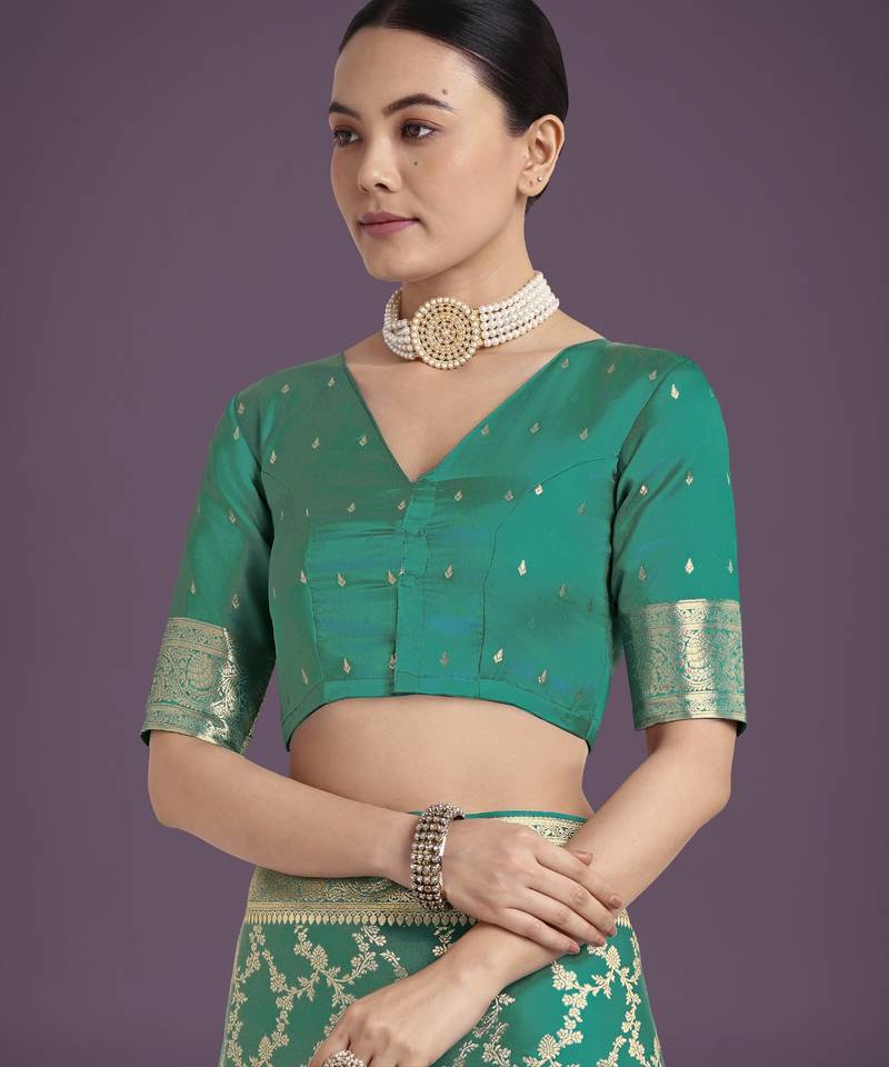 rama silk blend banarasi jacuard work saree with unstitched blouse piece