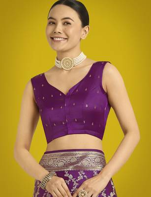 wine silk blend banarasi jacuard work saree with unstitched blouse piece 5