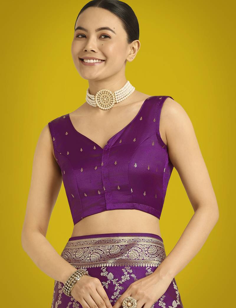 wine silk blend banarasi jacuard work saree with unstitched blouse piece