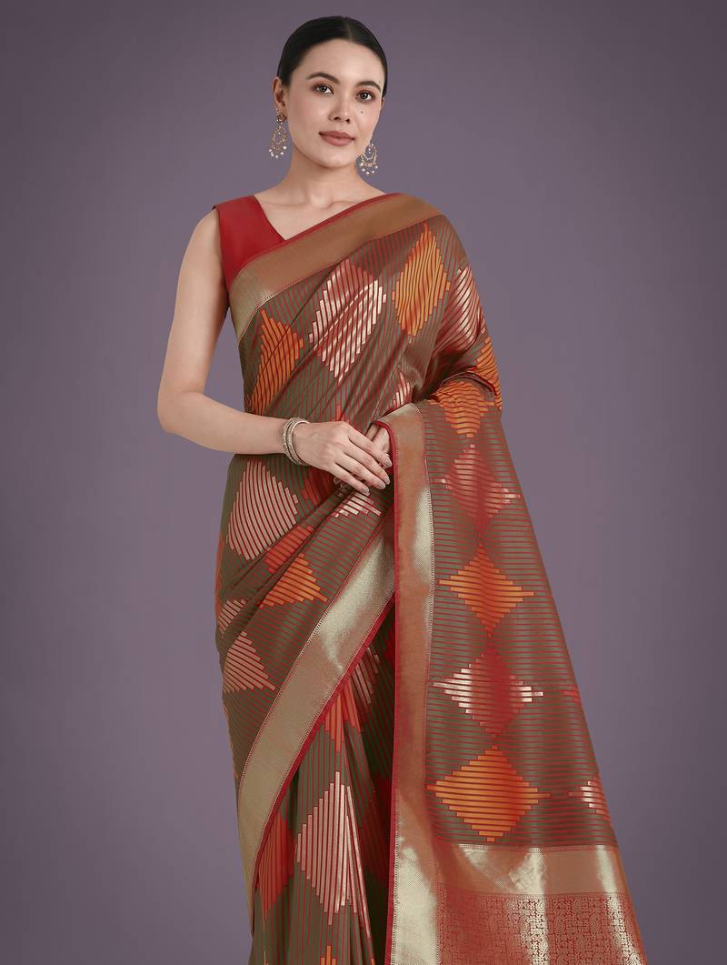green silk blend banarasi jacuard work saree with unstitched blouse piece