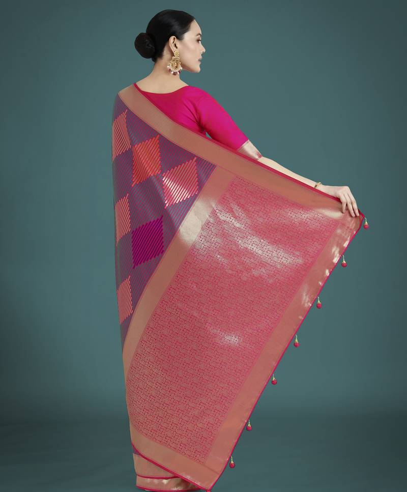 wine silk blend banarasi jacuard work saree with unstitched blouse piece