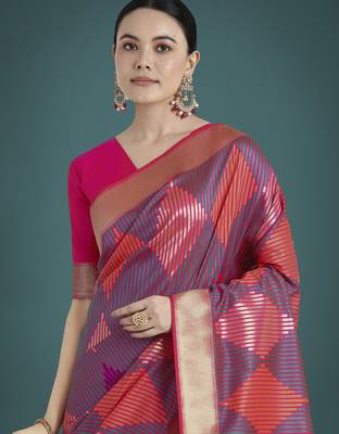 wine silk blend banarasi jacuard work saree with unstitched blouse piece 4