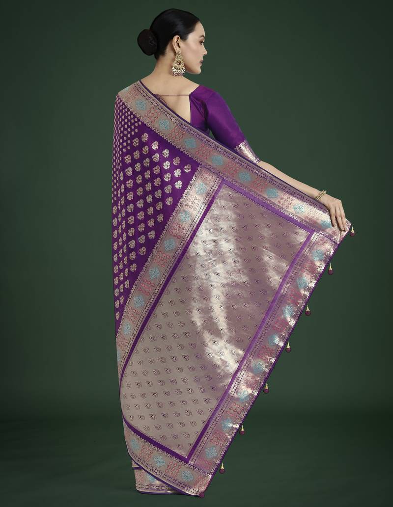wine silk blend banarasi jacuard work saree with unstitched blouse piece