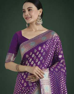 wine silk blend banarasi jacuard work saree with unstitched blouse piece 4