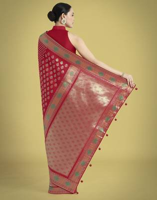 red silk blend banarasi jacuard work saree with unstitched blouse piece 3