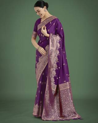 wine silk blend banarasi jacuard work saree with unstitched blouse piece 2