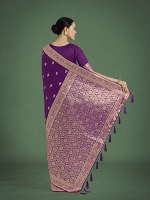 wine silk blend banarasi jacuard work saree with unstitched blouse piece 3