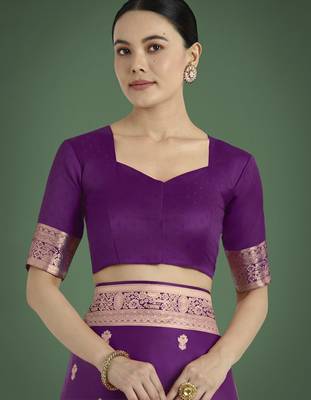 wine silk blend banarasi jacuard work saree with unstitched blouse piece 5