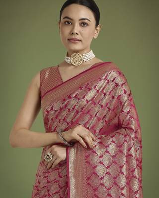 pink silk blend banarasi jacuard work saree with unstitched blouse piece 4