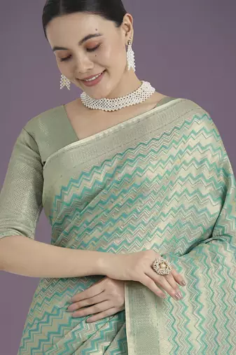 rama silk blend banarasi jacuard work saree with unstitched blouse piece