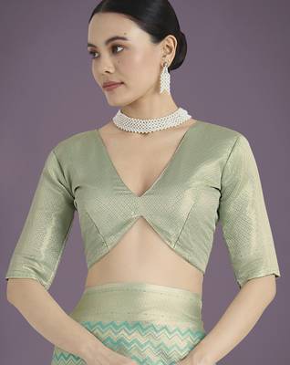rama silk blend banarasi jacuard work saree with unstitched blouse piece 5