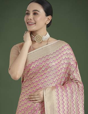 pink silk blend banarasi jacuard work saree with unstitched blouse piece 4