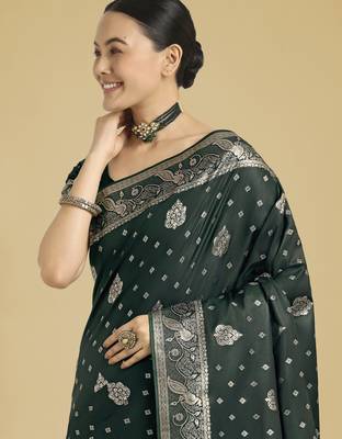 green silk blend banarasi jacuard work saree with unstitched blouse piece 4