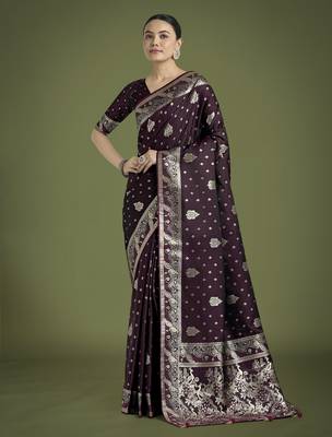wine silk blend banarasi jacuard work saree with unstitched blouse piece 2