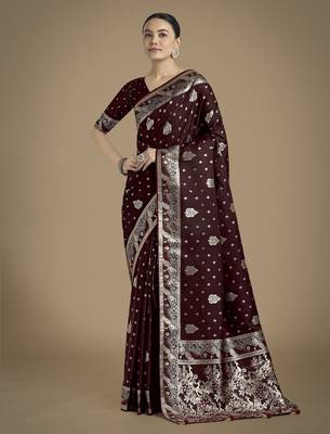 maroon silk blend banarasi jacuard work saree with unstitched blouse piece 2