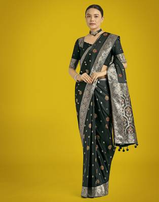 green silk blend banarasi jacuard work saree with unstitched blouse piece 1