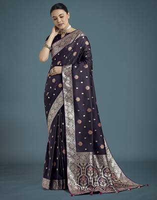 plum silk blend banarasi jacuard work saree with unstitched blouse piece 2