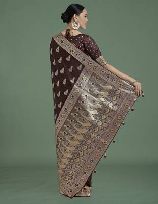 maroon silk blend banarasi jacuard work saree with unstitched blouse piece 3