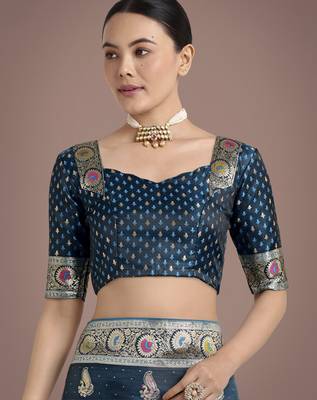 rama silk blend banarasi jacuard work saree with unstitched blouse piece 5
