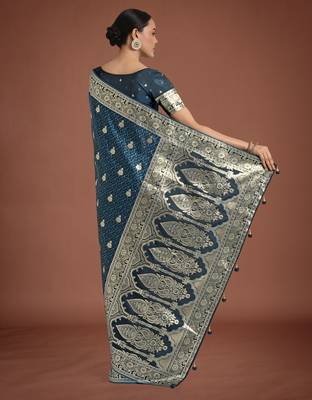 rama silk blend banarasi jacuard work saree with unstitched blouse piece 3