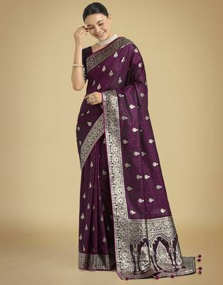 wine silk blend banarasi jacuard work saree with unstitched blouse piece 2