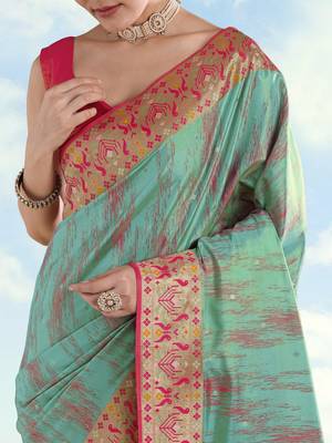 rama silk blend banarasi jacuard work saree with unstitched blouse piece 4