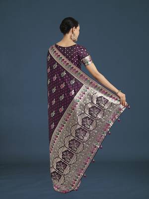 wine silk blend banarasi jacuard work saree with unstitched blouse piece 3