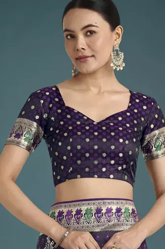 plum silk blend banarasi jacuard work saree with unstitched blouse piece