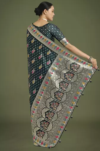 rama silk blend banarasi jacuard work saree with unstitched blouse piece