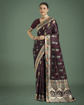 maroon silk blend banarasi jacuard work saree with unstitched blouse piece 2