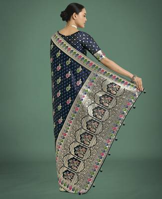blue silk blend banarasi jacuard work saree with unstitched blouse piece 3