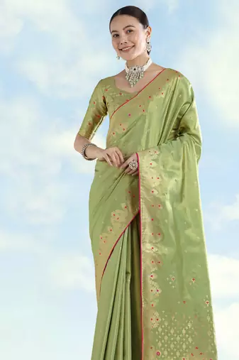 pista silk blend banarasi jacuard work saree with unstitched blouse piece