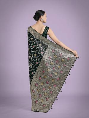 green silk blend banarasi jacuard work saree with unstitched blouse piece 3
