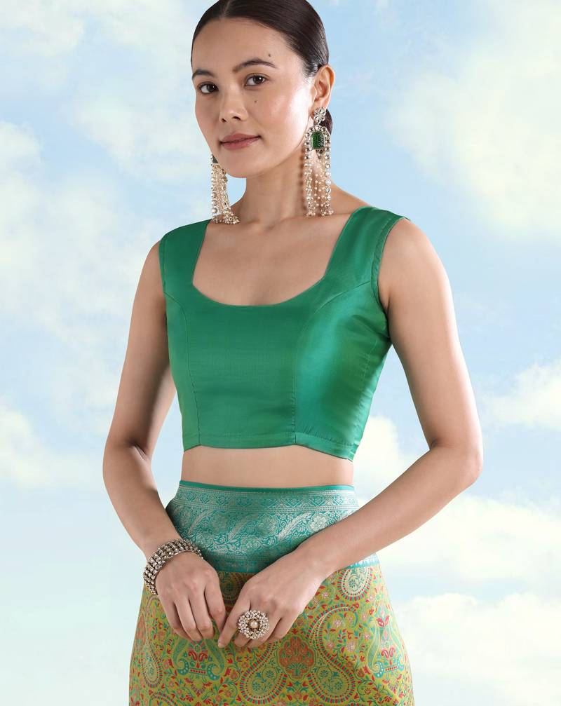 parrot green silk blend banarasi jacuard work saree with unstitched blouse piece