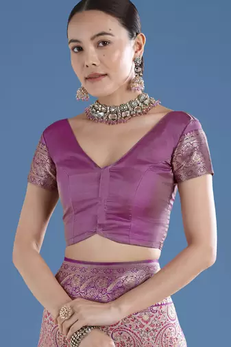 purple silk blend banarasi jacuard work saree with unstitched blouse piece