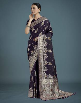 plum silk blend banarasi jacuard work saree with unstitched blouse piece 2