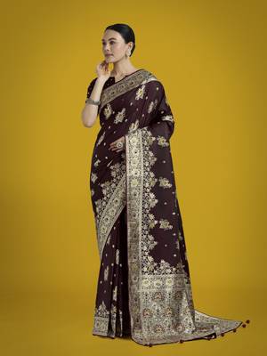Maroon silk blend jacuard work saree with unstitched blouse piece 1