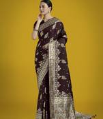Maroon silk blend jacuard work saree with unstitched blouse piece