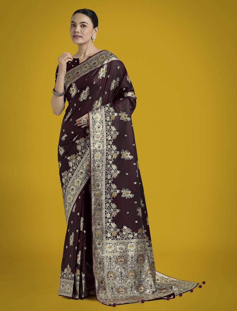 Maroon silk blend jacuard work saree with unstitched blouse piece