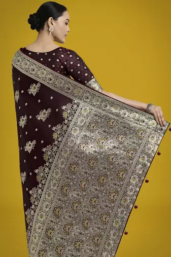 Maroon silk blend jacuard work saree with unstitched blouse piece