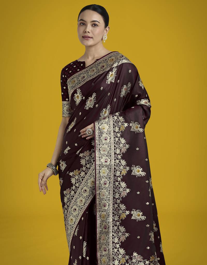 Maroon silk blend jacuard work saree with unstitched blouse piece