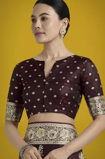 Maroon silk blend jacuard work saree with unstitched blouse piece