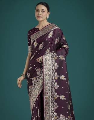 wine silk blend banarasi jacuard work saree with unstitched blouse piece 4