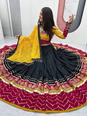 REYON COTTON EMBROIDERY THRED WORK NAVRATRI LEHNGHA CHOLI 3