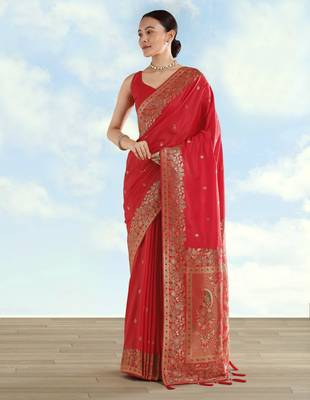 red silk blend banarasi jacuard work saree with unstitched blouse piece 2