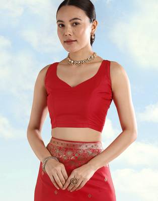 red silk blend banarasi jacuard work saree with unstitched blouse piece 5
