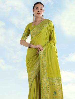 Parrot green banarasi silk blend jacuard work saree with unstitched blouse piece 4
